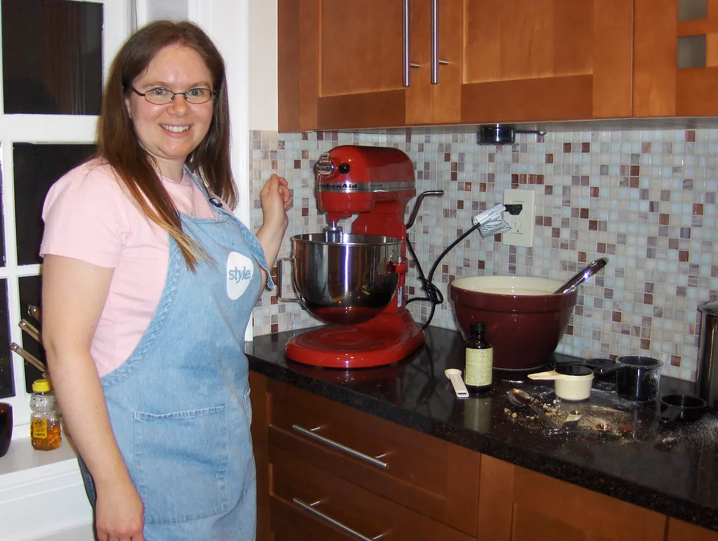 En la cocina de La Romántica, manos a la masa